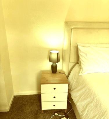 Little Hulton Bed & Breakfast | High class accommodations 10
