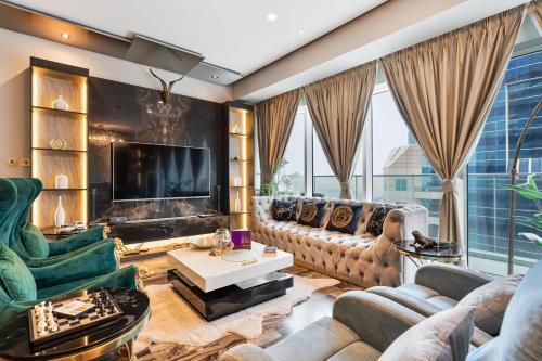 Dubai Marina Apartment | High End Luxury Stay with Full Palm Jumeirah View