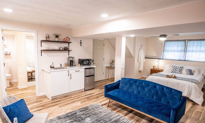 Baldwinsville Apartment | High end studio tailored to the business traveler