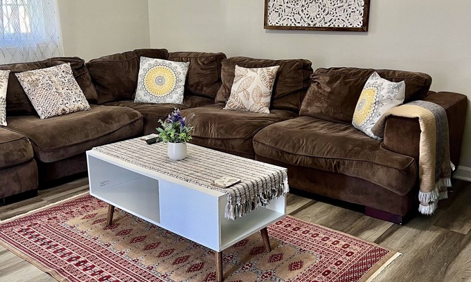 High Point House | High point home 5 mins away from HPU & downtownn