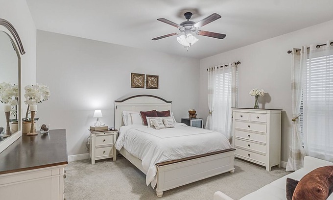 Youngsville House | High quality luxury home with many kitchen and room amenities