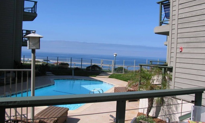 Encinitas Condo | High Quality Oceanfront Condo with Stunning Ocean Views!