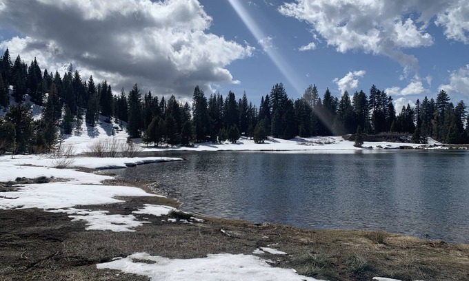 Pinecrest House | High Sierra Retreat with view of the lake