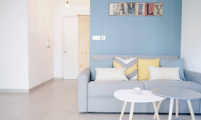 Gares Apartment | High standing apartment (free parking)