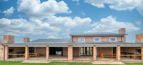 L'Agulhas Apartment | High Tide 12 sleeper