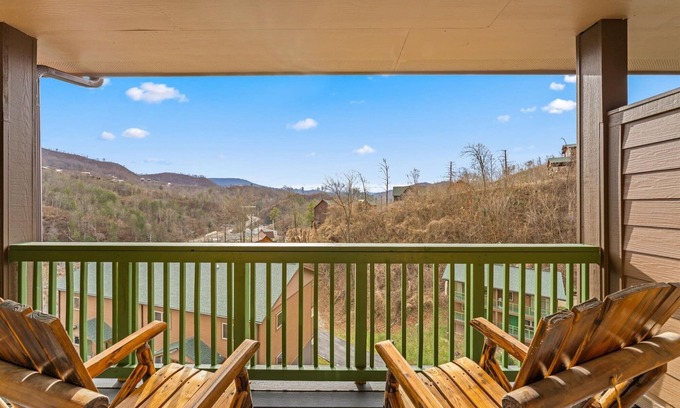 Chalet Village North Condo | Highland Village D202 | 2 Bed, 2 Bath