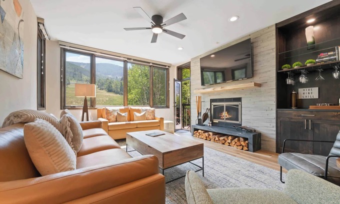 Highlands Townhomes Condo | Highlands Lodge 300 - 3 Bedroom Residene