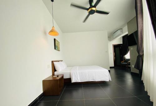 Pleiku Hotel | HighLight House Hotel & Coffee