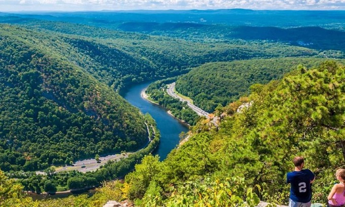 Shawnee On Delaware Resort | Hike, swim, boat, fish, bike & drive 70,000 acres of scenic land!