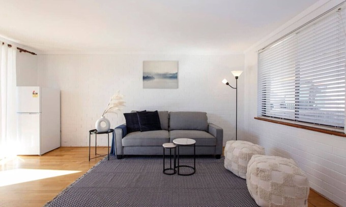Hillarys House | Hillarys Nook - 5 mins to Hillarys Boat Harbour