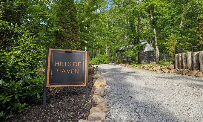 Tracy City Cabin | Hillside Haven at The Retreat at Water's Edge