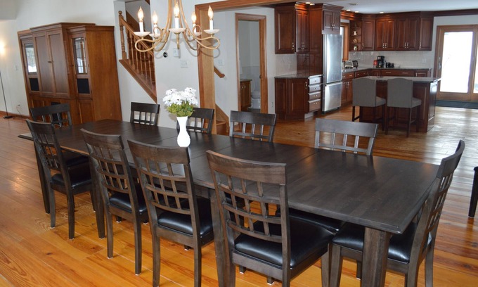 North Conway House | Hillside Lodge: Sleeps 22-25, 7 br, 5.5 ba, 5,650 sq ft