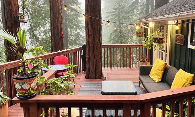 Guerneville Cottage | Hillside Retreat in the Redwoods w/Hot Tub, Pet-Friendly