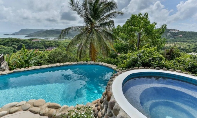 Cap Estate Villa | Hilltop 1-bed Villa with great views out to sea - Villa Cadasse