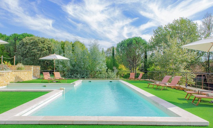 Castelnaud-la-Chapelle Ski Chalet | Hilltop Gîte with Heated Saltwater Pool & Stunning Valley Views”