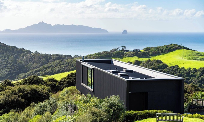 Mangawhai Heads House | Hilltop Spa Vista - Mangawhai Heads Retreat