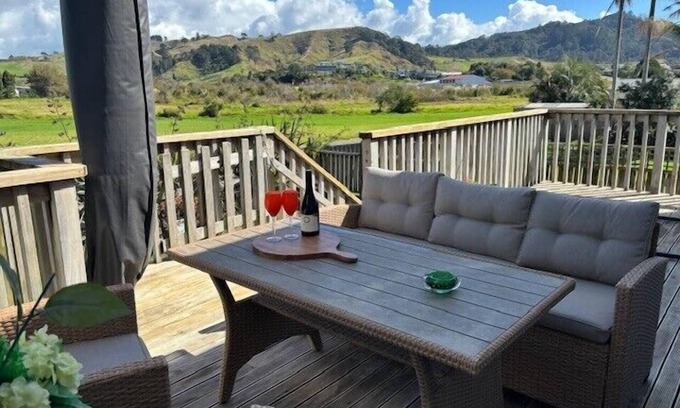 Waihi Beach House | Hillview Delights - Waihi Beach Holiday Home