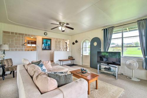 Hilo House | Hilo Home Base - 3 Miles to State Park and Beach!