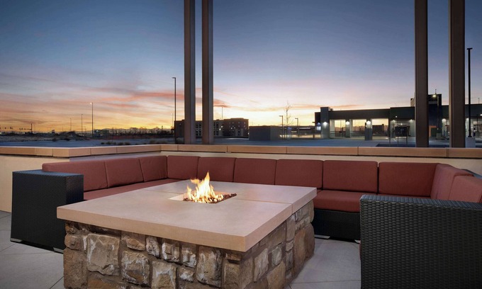 Dupont Hotel | Hilton Garden Inn Denver Airport Tower Road