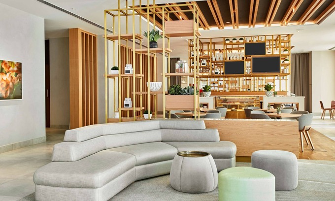 Al Barsha 1 Hotel | Hilton Garden Inn Dubai, Mall Avenue