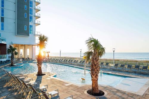 Downtown Myrtle Beach Resort | Hilton Grand Vacations Club Ocean Enclave Myrtle Beach