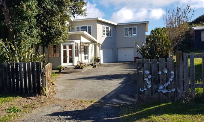 Himatangi Beach House | Hima Haven