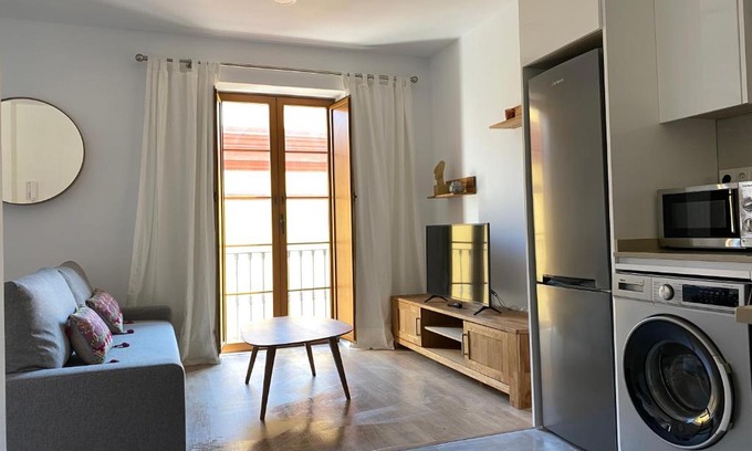 San Bernardo Apartment | Hispalis Jardines de Murillo