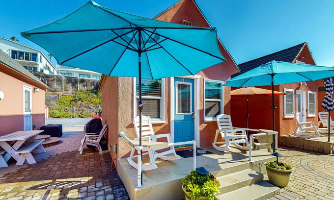 Townsite Cottage | Historic beach cottage w/full kitchen & free wifi, steps from the beach
