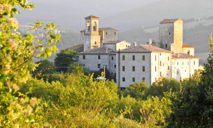 Izzalini Other | Historic Castle in the Umbrian Countryside