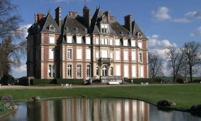 Ocquerre House | Historic castle near Paris, Disney, CDG. Sleeps 8 in 4 bedrooms, 3 full baths!