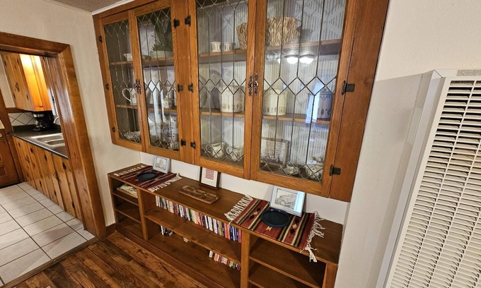 Kirtland House | Historic Country Home