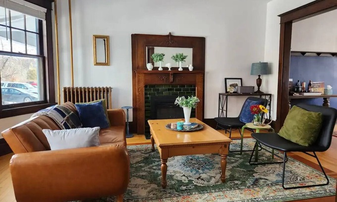 Butte House | Historic Craftsman 3 Bedroom Home in Uptown Butte