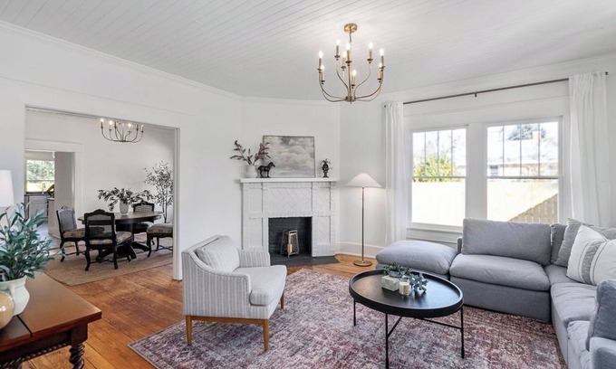 Aiken House | Historic Downtown - 5 Bedrooms, 7 Beds, Sleeps 10!