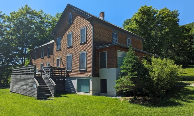 Pawlet Apartment | Historic Farmhouse 300+acres. 1 Gbps internet