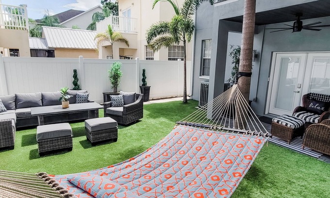 Hyde Park House | Historic Hyde Park Village Haven