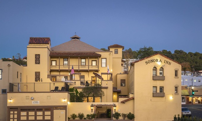 Sonora Hotel | Historic Sonora Inn
