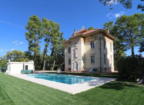 Ortezzano House | Historic Villa With Pool In The Heart Of Ortezzano