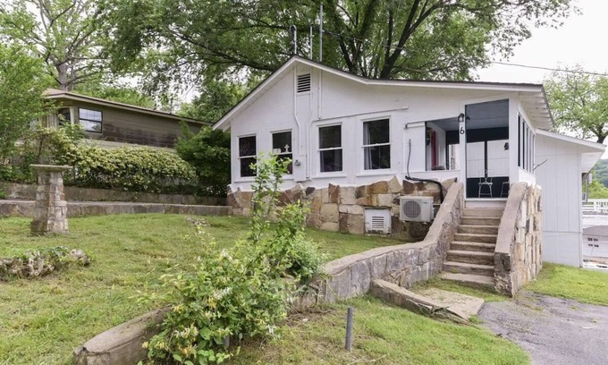Rockaway Beach House | Historic Water's Edge Cottage 6