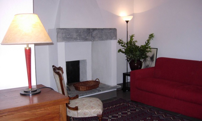 Todi House | Historical 16th century house with pool