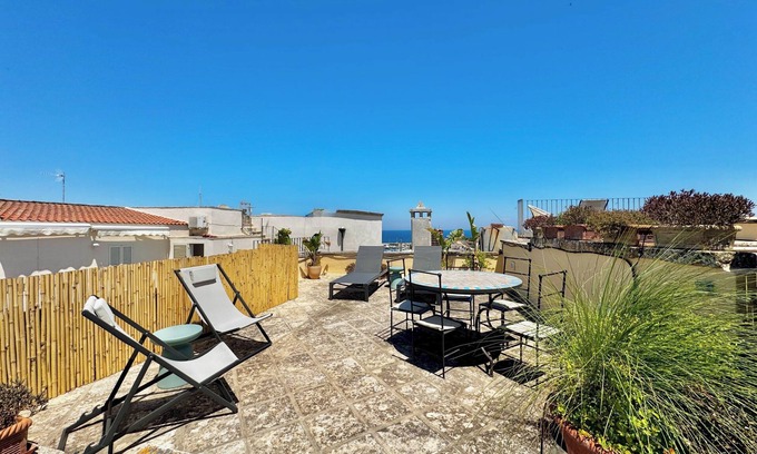 Otranto Historic Centre Apartment | Historical residence with terrace overlooking the sea in the heart of Otranto