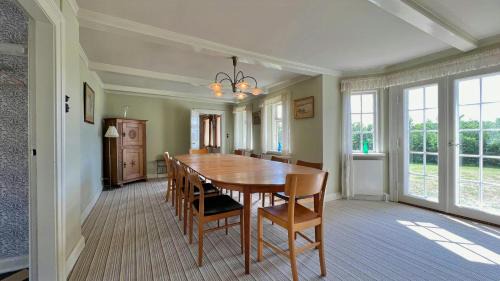 Haarby House | Historisk Gård Fra 1848
