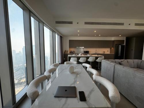 Downtown Dubai Apartment | Ho ho