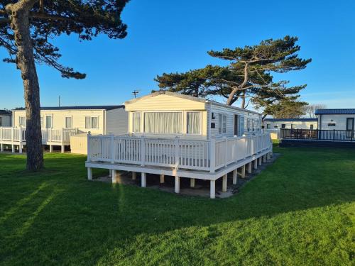 New Forest District House | Hoburne Naish CS129