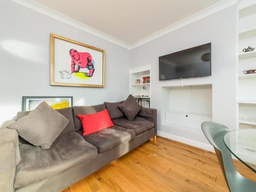 Cambridge House | Holbrook House
