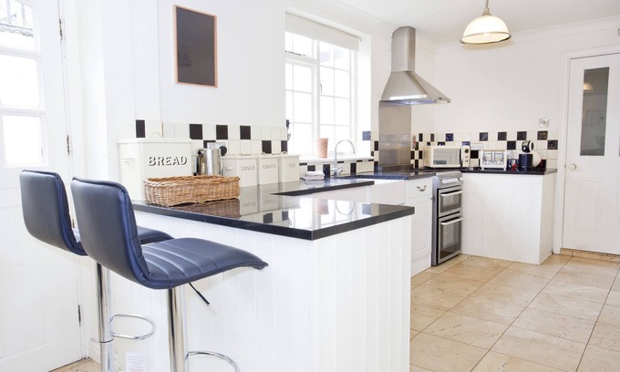 York Cottage | Holgate Lodge - sleeps 5 guests in 1 bedroom