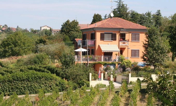 Francia-Casella Apartment | Holiday apartment Montecalvo Versiggia for 1 - 4 persons - Holiday apartment in one or multi-family