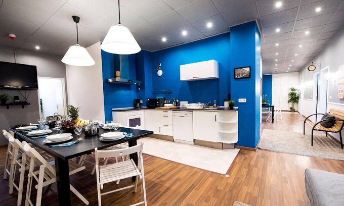 Schoeneberg Apartment | Holiday apartment Berlin for 1 - 16 persons with 6 bedrooms - Holiday apartment in one or multi-fami