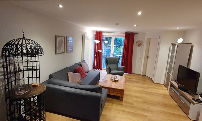 Ortsmitte Apartment | Holiday Apartment 'Zur Alten Mühle' with Private Terrace and Wi-Fi