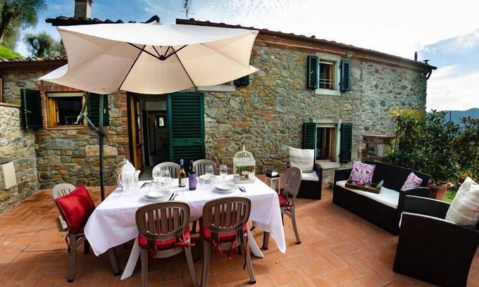 Nozanno Apartment | Holiday apartment Lucca (Stadt) for 1 - 7 persons with 3 bedrooms - Holiday apartment