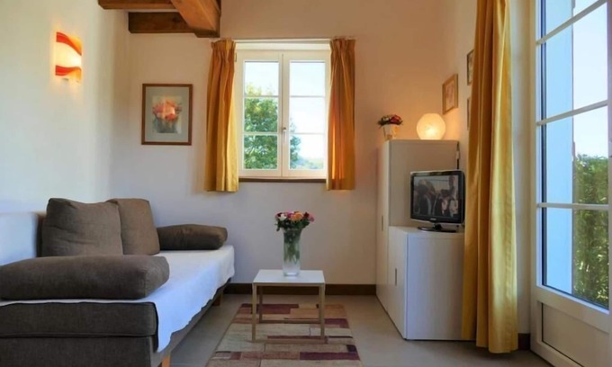 Louhossoa Apartment | Holiday apartment Louhossoa for 1 - 3 persons with 1 bedroom - Casa Rural